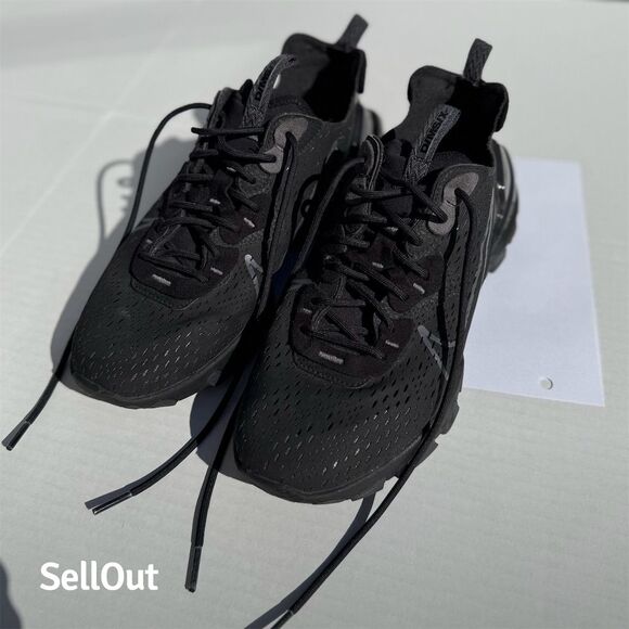🤩SOLD eBay💸Nike Black Sneakers for Men - thank you for being SoVogie - Picture 1 of 8